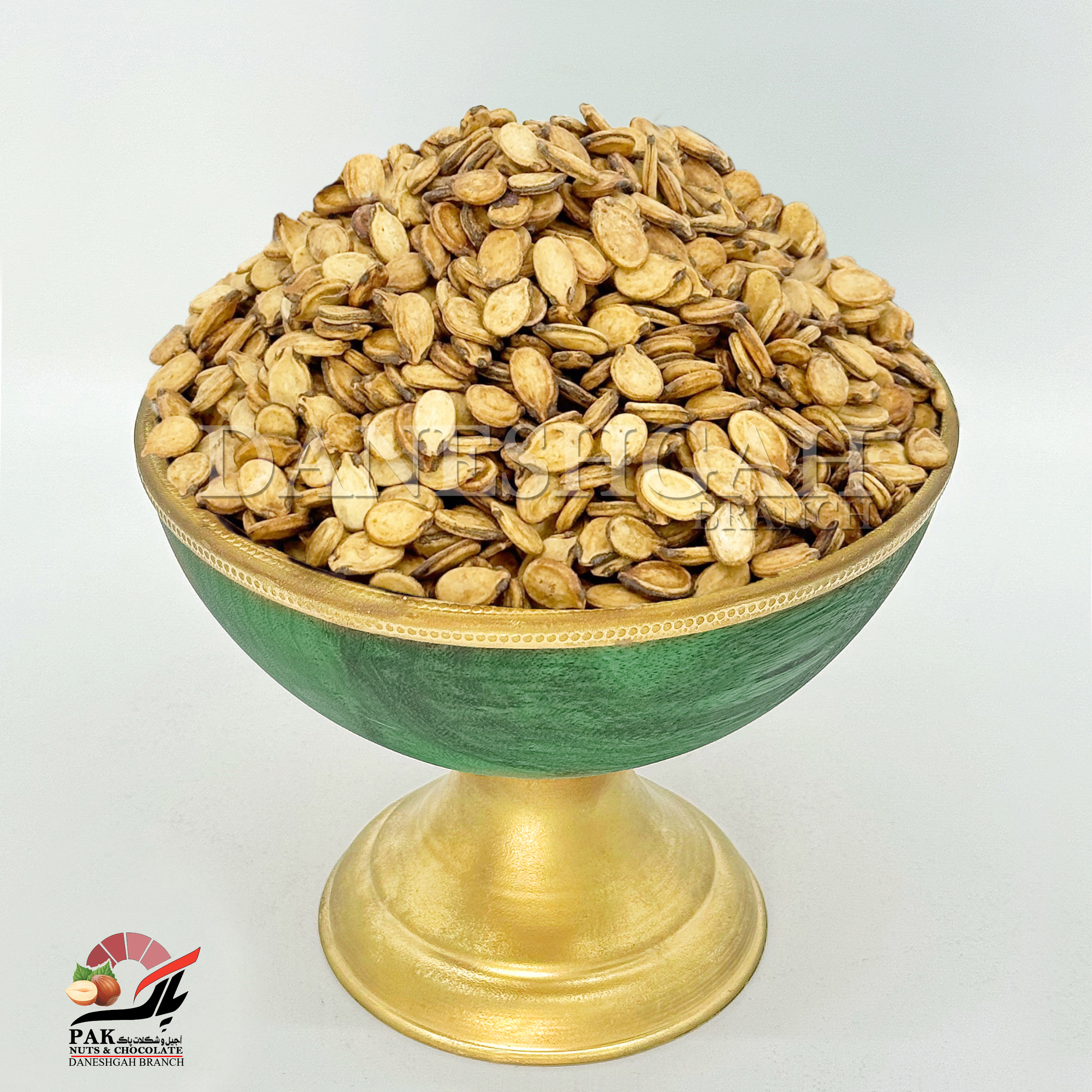 تخمه هندوانه دودی