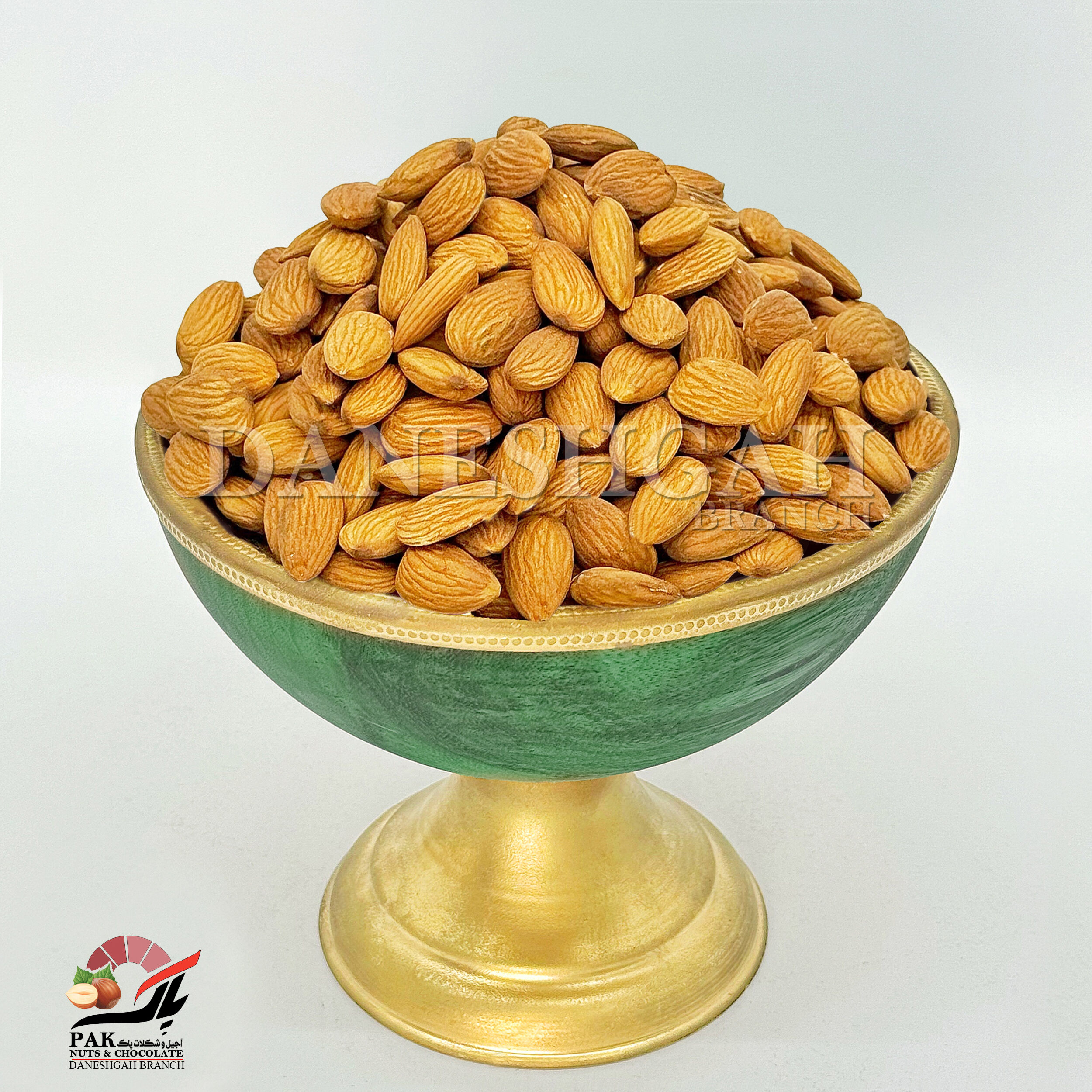 مغز بادام درختی خارجی ممتاز خام